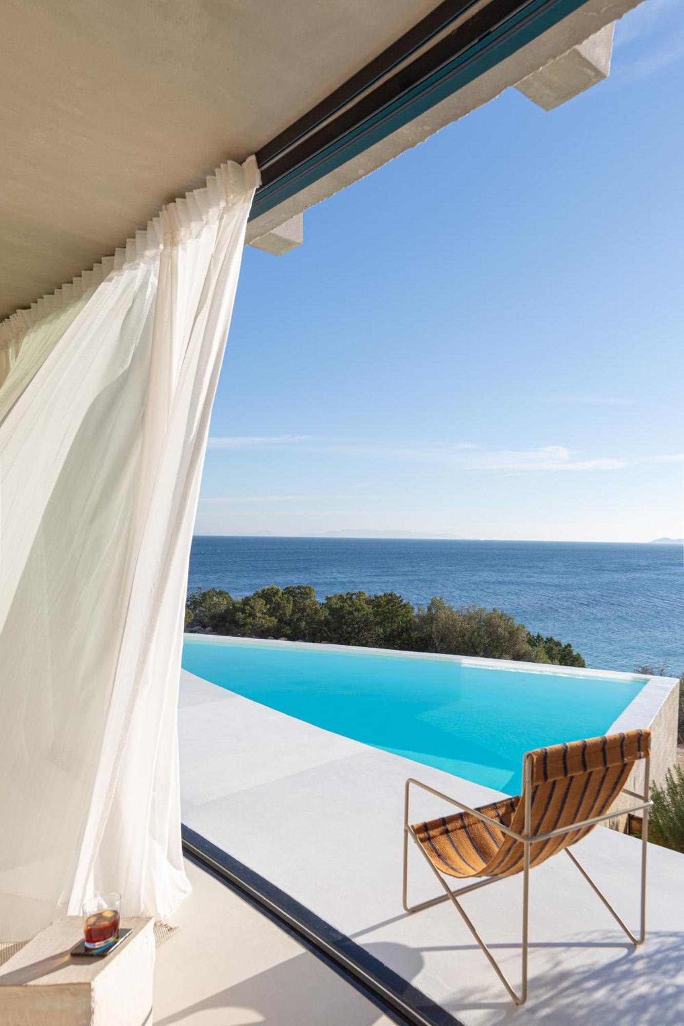 Villa Laspi / Petres Pefkali